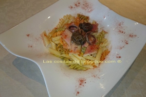 receta Pasta con anguila ahumada,anchoas y paté de olivas negras